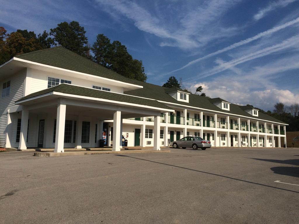 Waynesboro Hurricane Inn מראה חיצוני תמונה