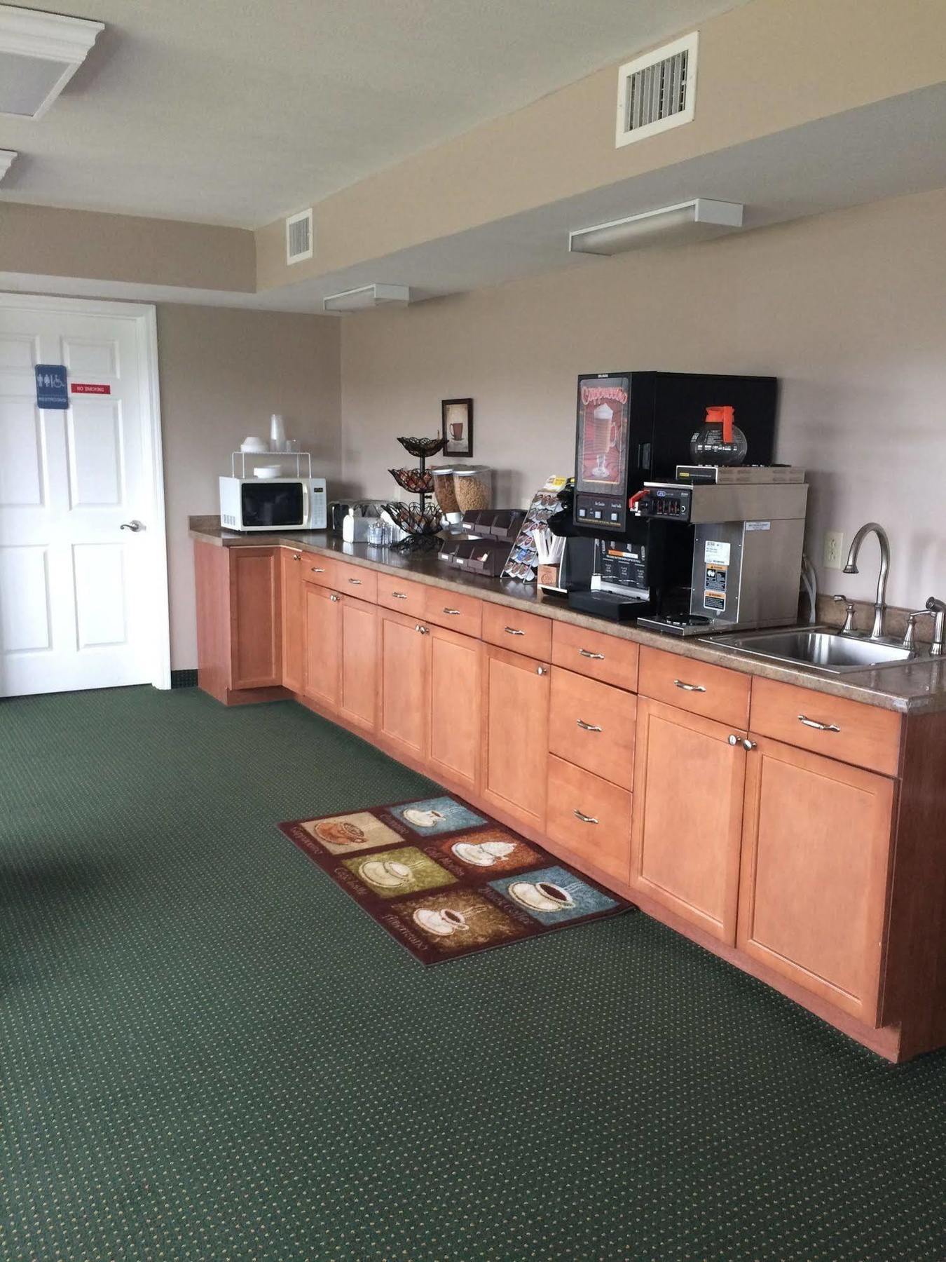 Waynesboro Hurricane Inn מראה חיצוני תמונה